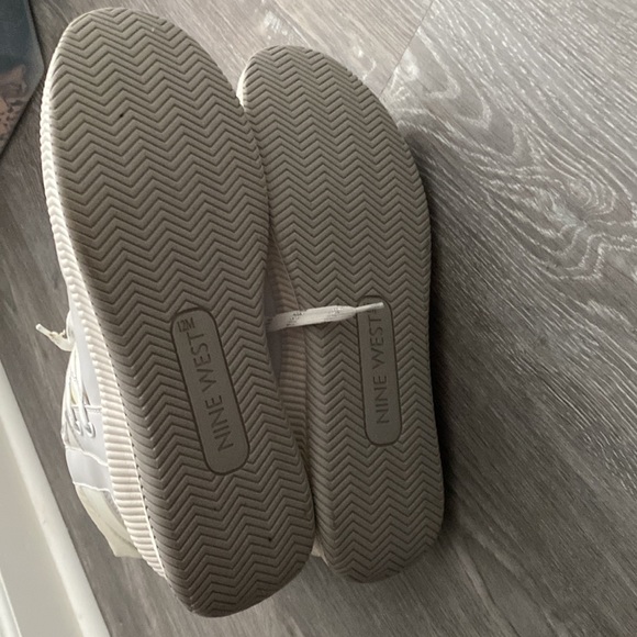 Nine West Size 12 Winter Boots, New without Tags - Picture 5 of 5